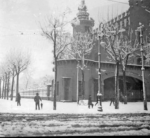 The Café-Restaurant ('Castle of the Three Dragons'), built for the 1888 Exposition