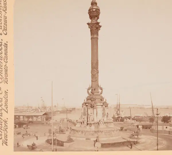 The Columbus Monument (60 m) and the harbour