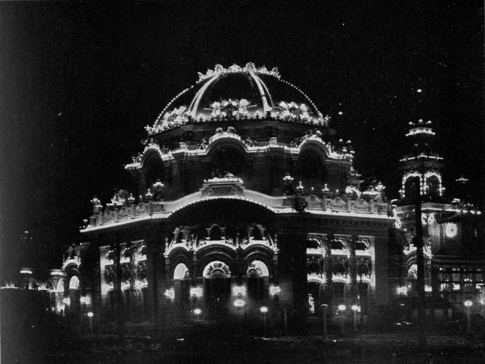 Pan-American Exposition: Pan-American Exposition - Temple of Music Illuminated