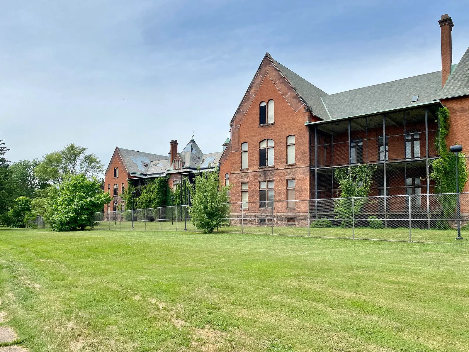 Buffalo State Asylum (Richardson Olmsted Campus): West Wings, Old Buffalo State Hospital, Richardson Olmsted Complex, Elmwood Village, Buffalo, NY