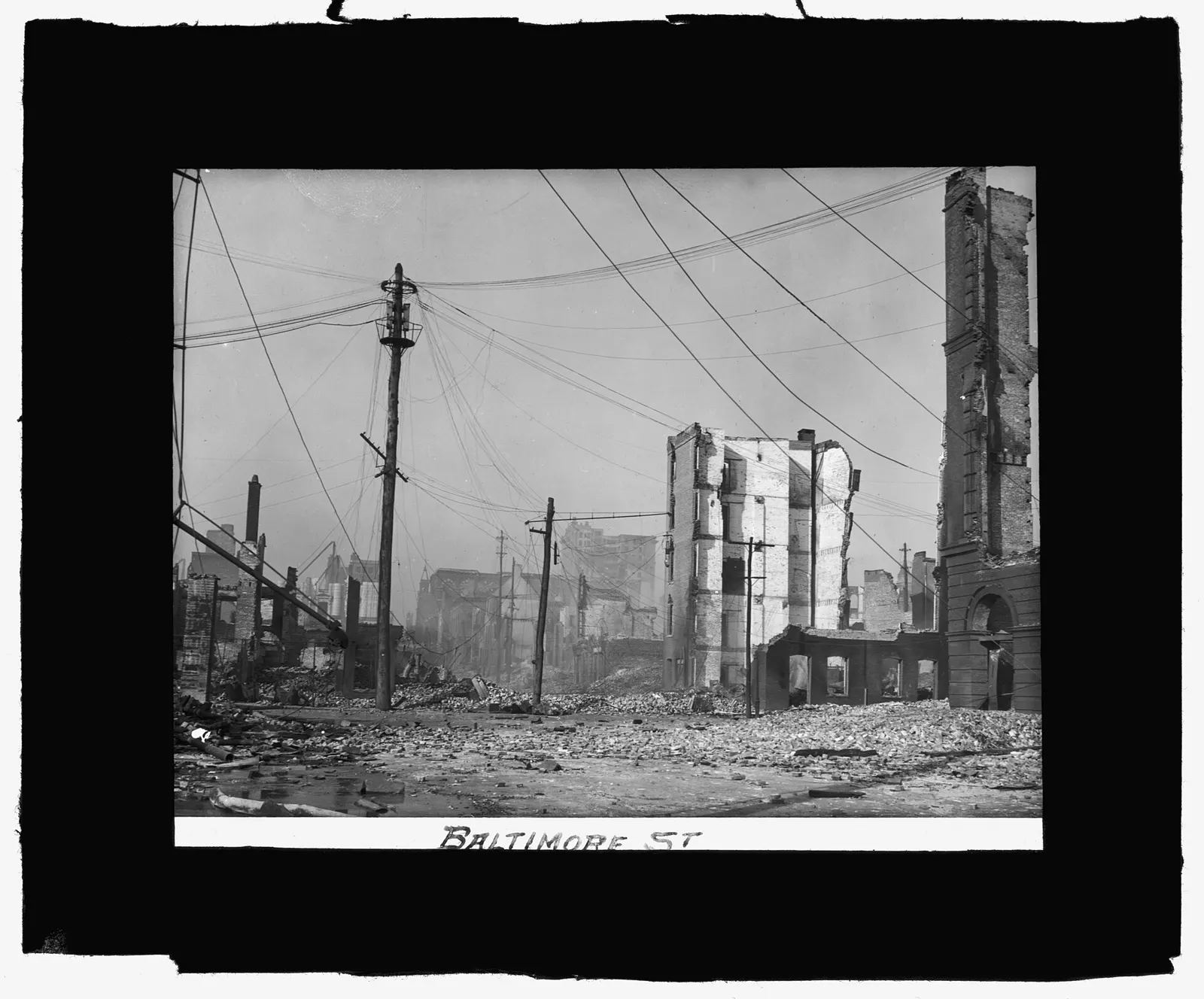 Baltimore Street, 1904: Baltimore fire, 1904) Baltimore St LCCN2016826954