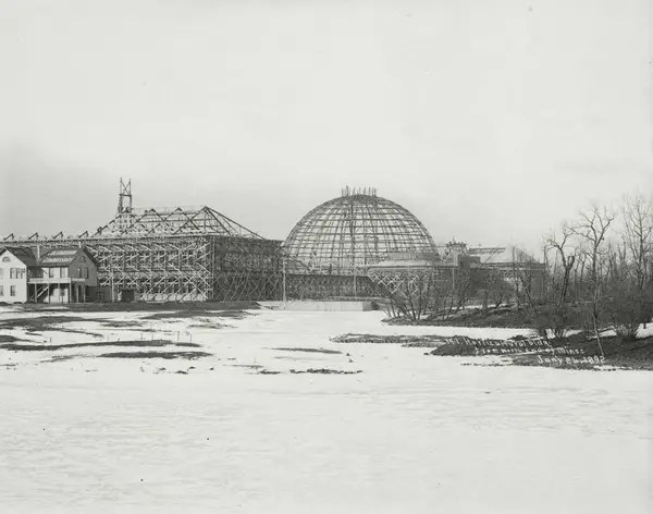 Horticultural building construction photos