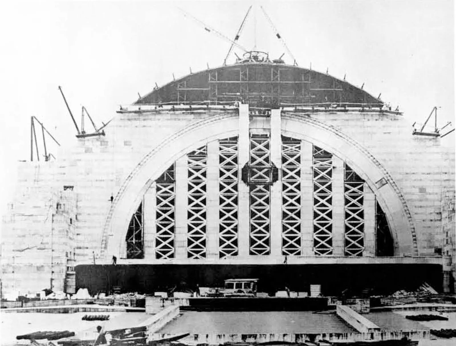 Union Terminal: CUT facade construction