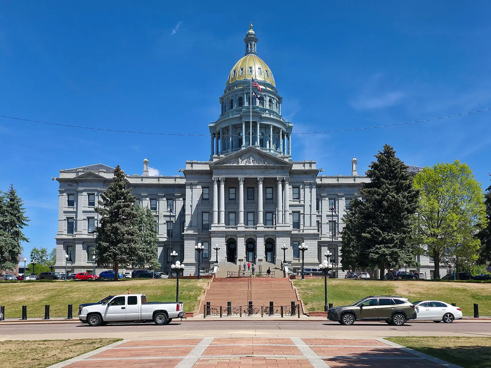 Colorado State Capitol: 04 Colorado State Capitol Exterior
