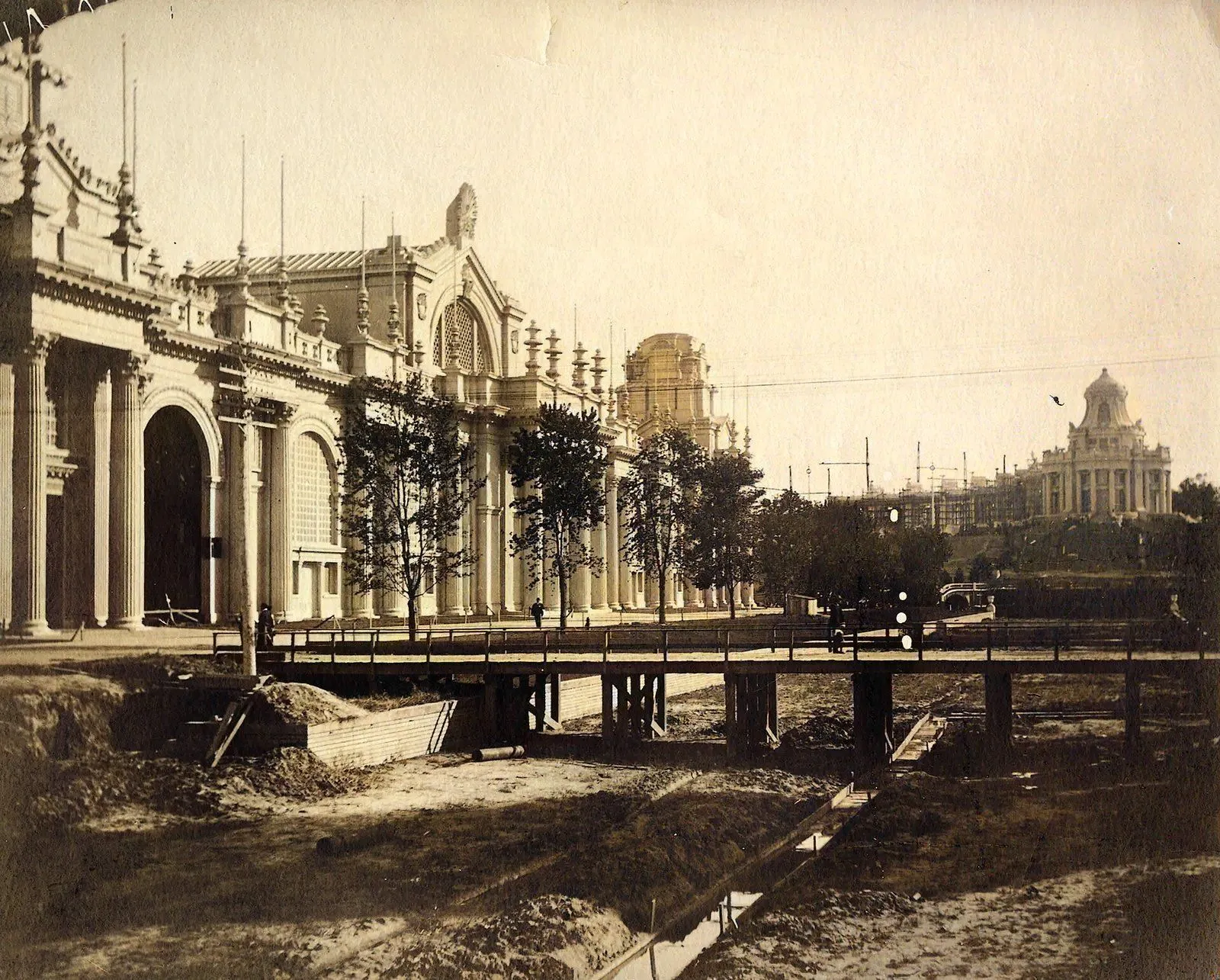 Palace of Electricity, hypothetical colorization