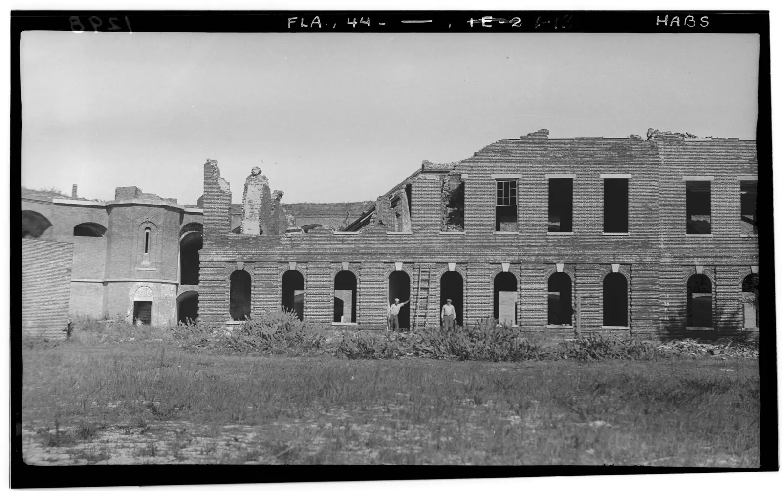 Fort Jefferson: C. E. PETERSON, PhotoGRAPHER c. 1934 GENERAL VIEW OF PARADE GROUND - Fort Jefferson, Garden Key, Key West, Monroe County, FL HABS FLA,44- ,1-13