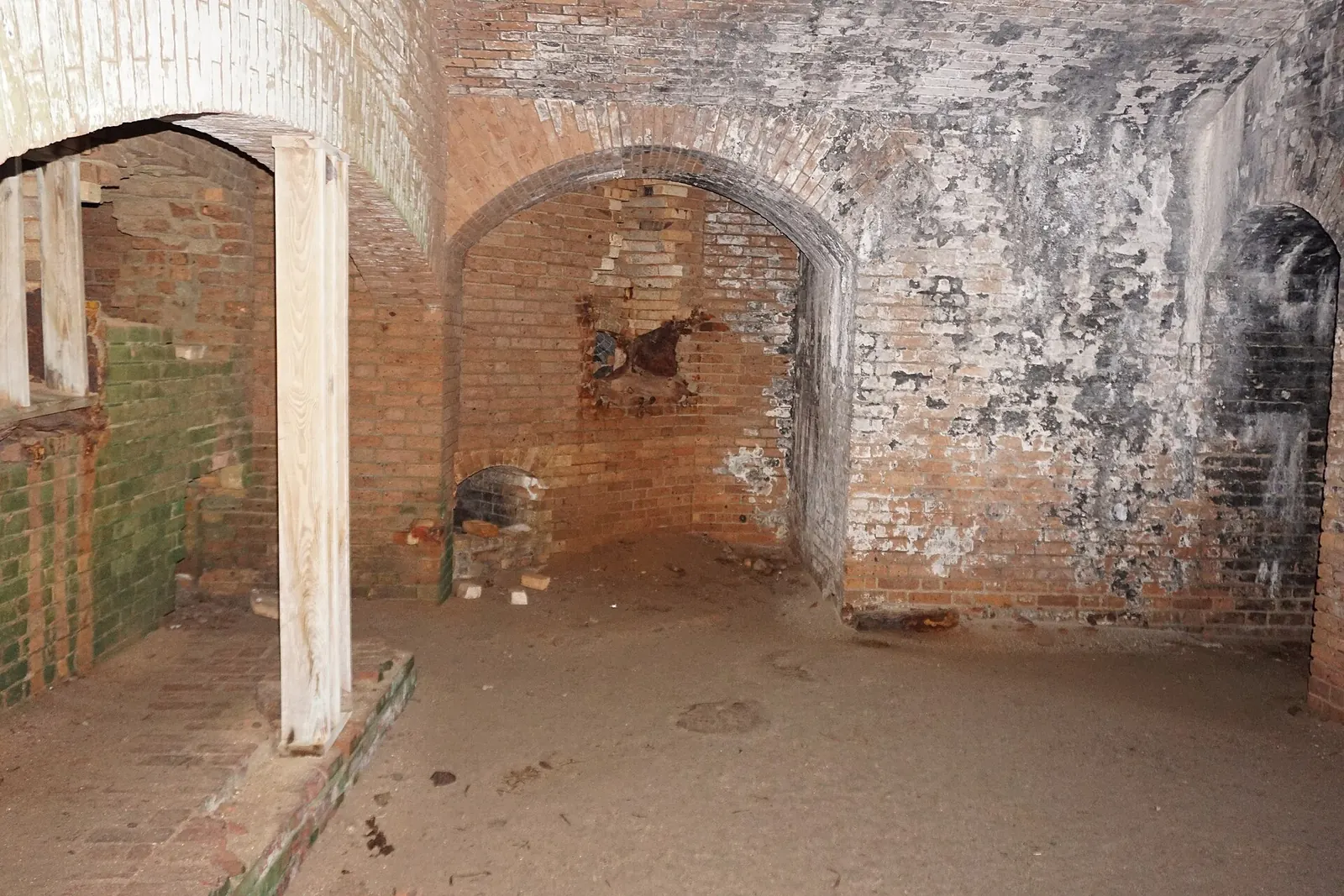 Fort Jefferson: Bakery Walls (50982895007)