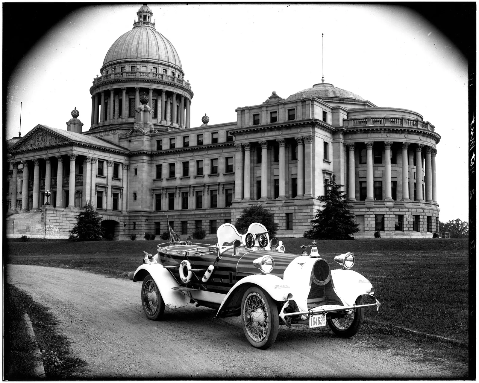 Mississippi State Capitol: New Capitol, Bevo Car circa 1918 (7349728680)