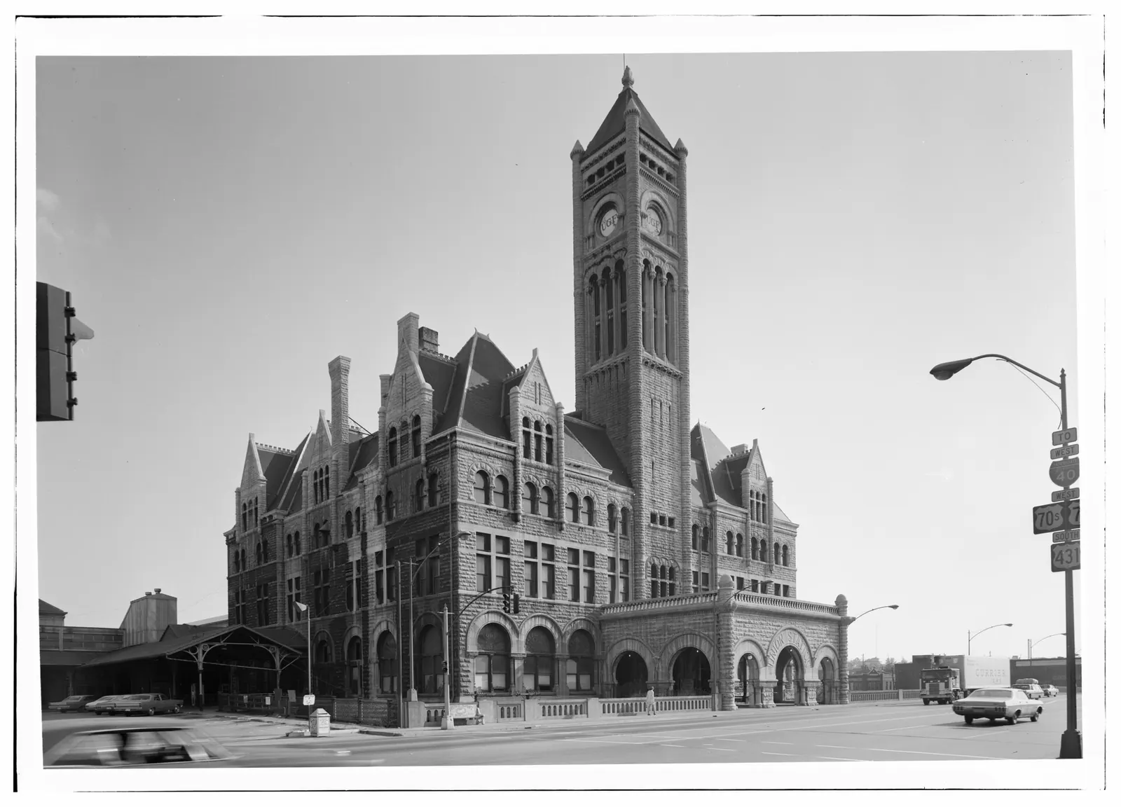 Union Station: North side and west front - Union Station, 1001 Broadway, Nashville, Davidson County, TN HABS TENN,19-NASH,19-1