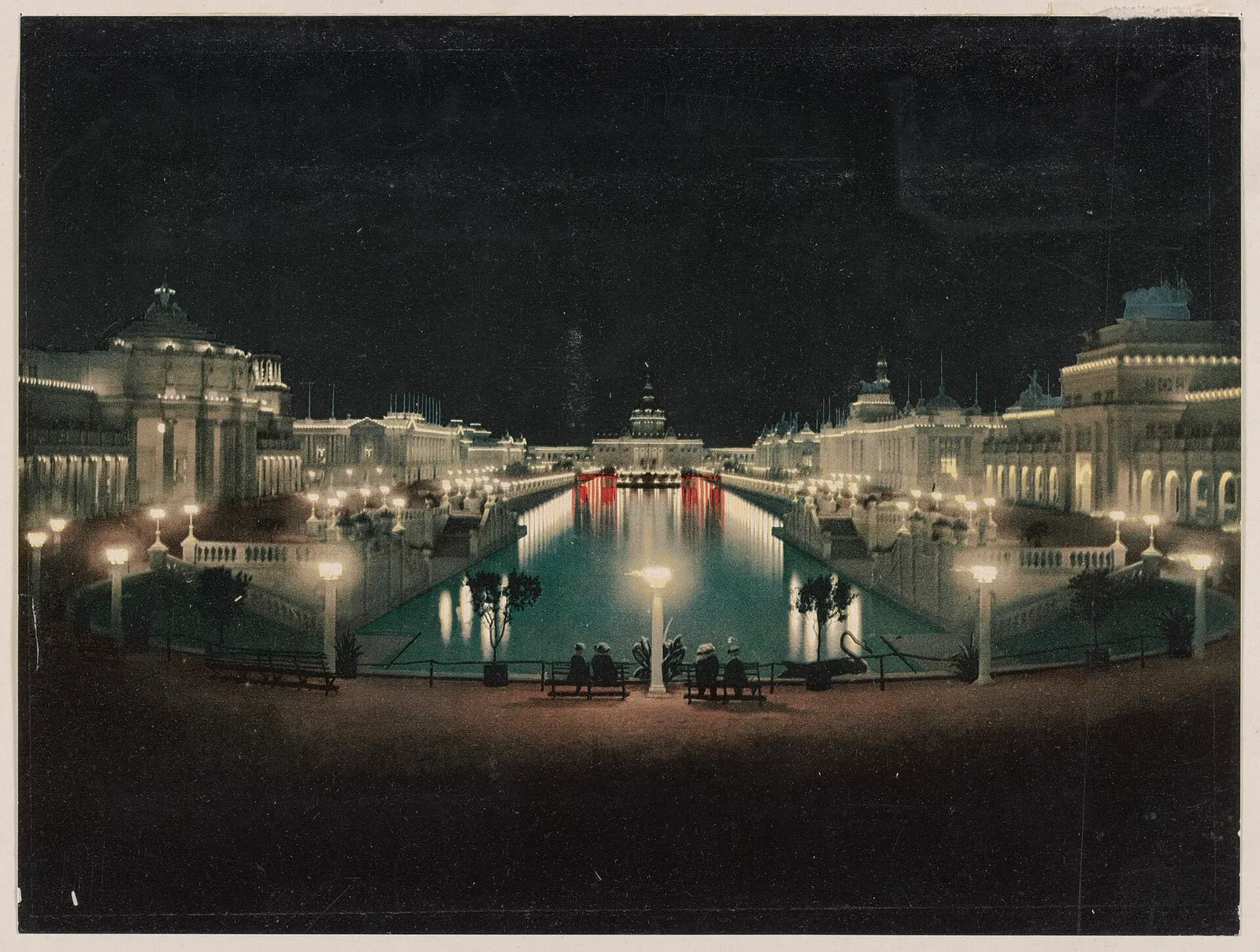 Trans-Mississippi and International Exposition: Grand Court, Night Illumination. Trans-Mississippi Exposition LCCN2017660316