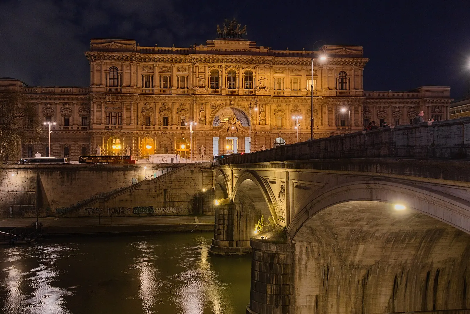 Palace of Justice: Cassatione Roma 2303-0695