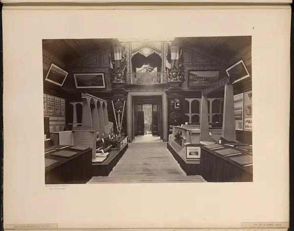 Pavillon du Ministère des Travaux Publics - Vue de la grande salle côté de la porte d'entrée - Atelier photographique de l'Ecole des Ponts et Chaussées