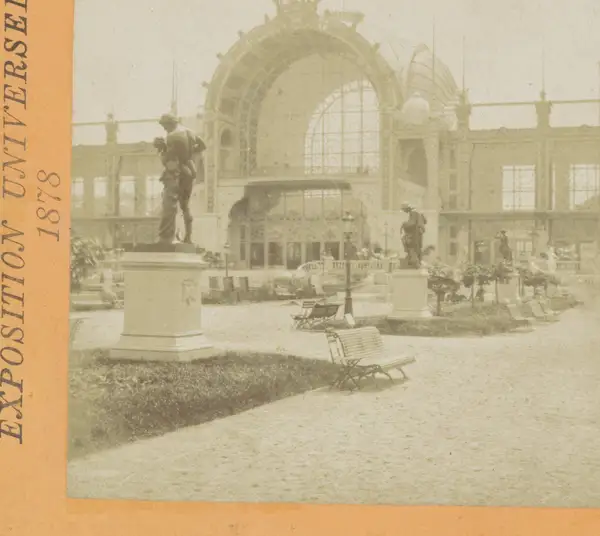 Palais du Champ de Mars tijdens de Wereldtentoonstelling van 1878 Palais du Champ de Mars Exposition Universelle 1878 (serietitel op object)