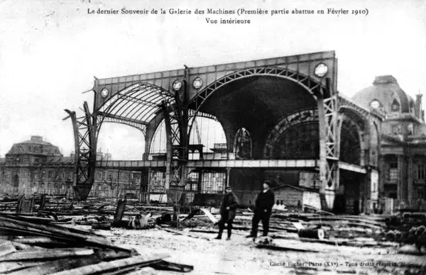 Demolition of the Galerie des Machines