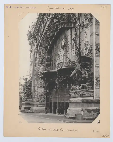 Entrance to the Central Pavilion, 1889