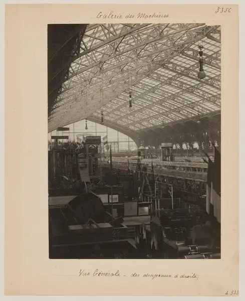 Galerie des Machines seen from the first floor