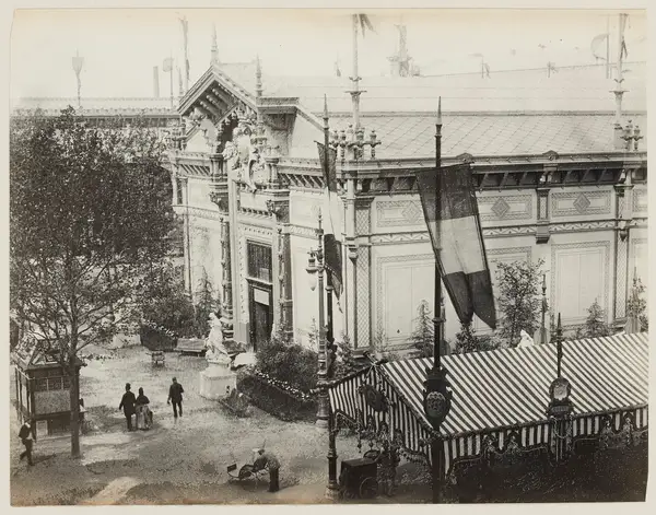 Pavilion of the Prefecture of the Seine and City of Paris, seen from the terrace