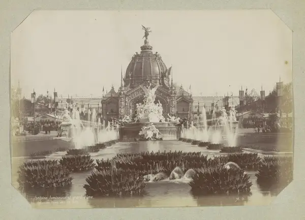Illuminated fountain and the great Central Dome, 1889