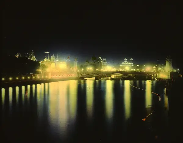 Brooklyn Museum - Paris Exposition-night view, Paris, France, 1900 (pd)