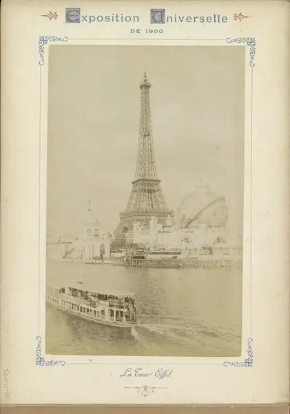 Gezicht op de Eiffeltoren, over de Seine La Tour Eiffel
