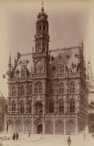 Le Palais de la Belgique, rue des nations