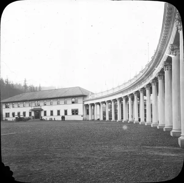 Colonnade entrance