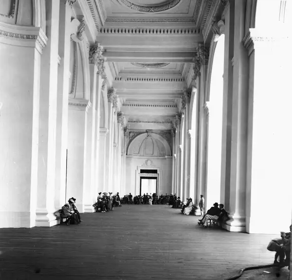 Portico US Gov. Bldg., Lewis & Clark Expo