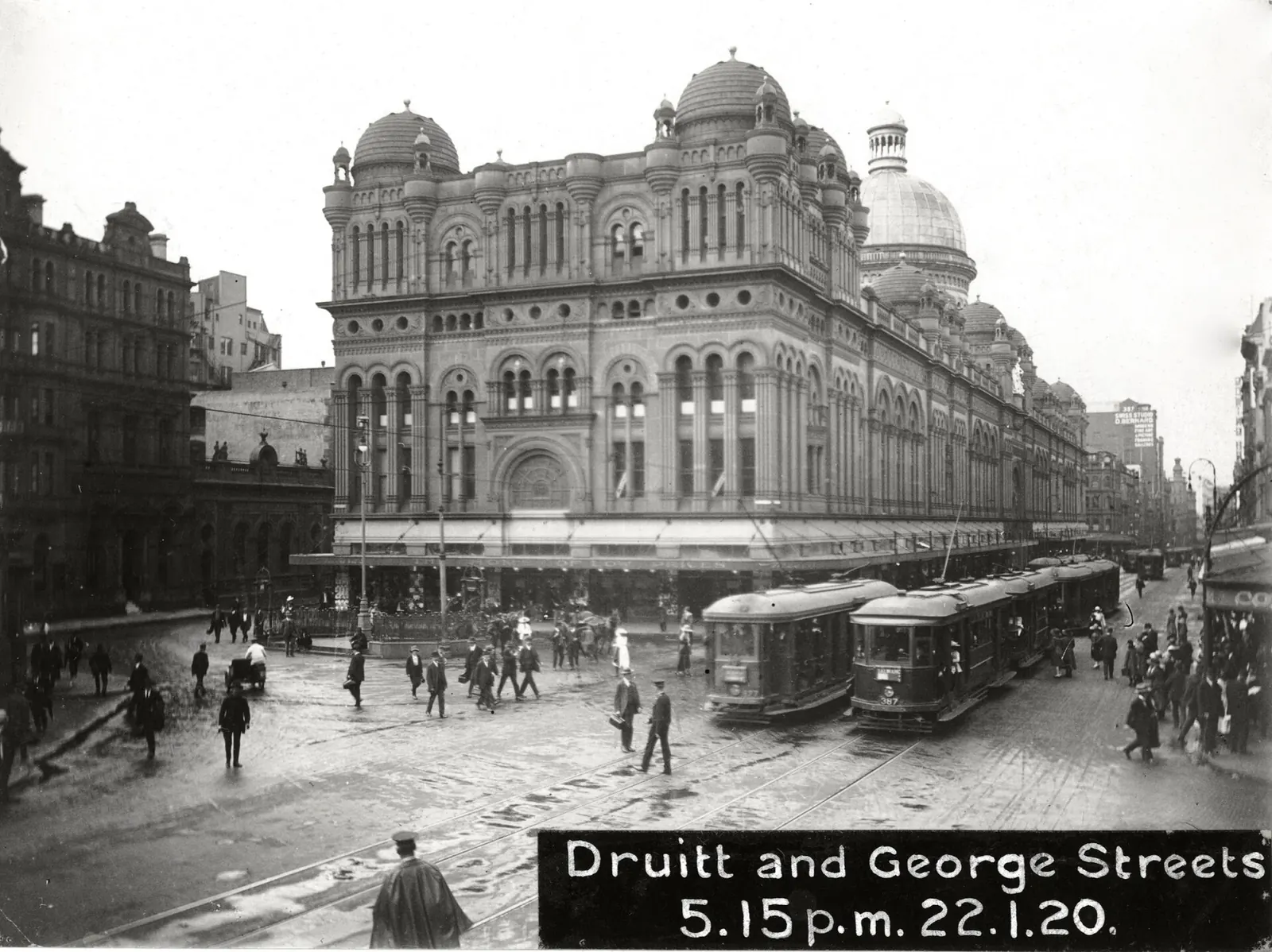 Queen Victoria Building: Trams on George Street in front of the QVB (2687730703)