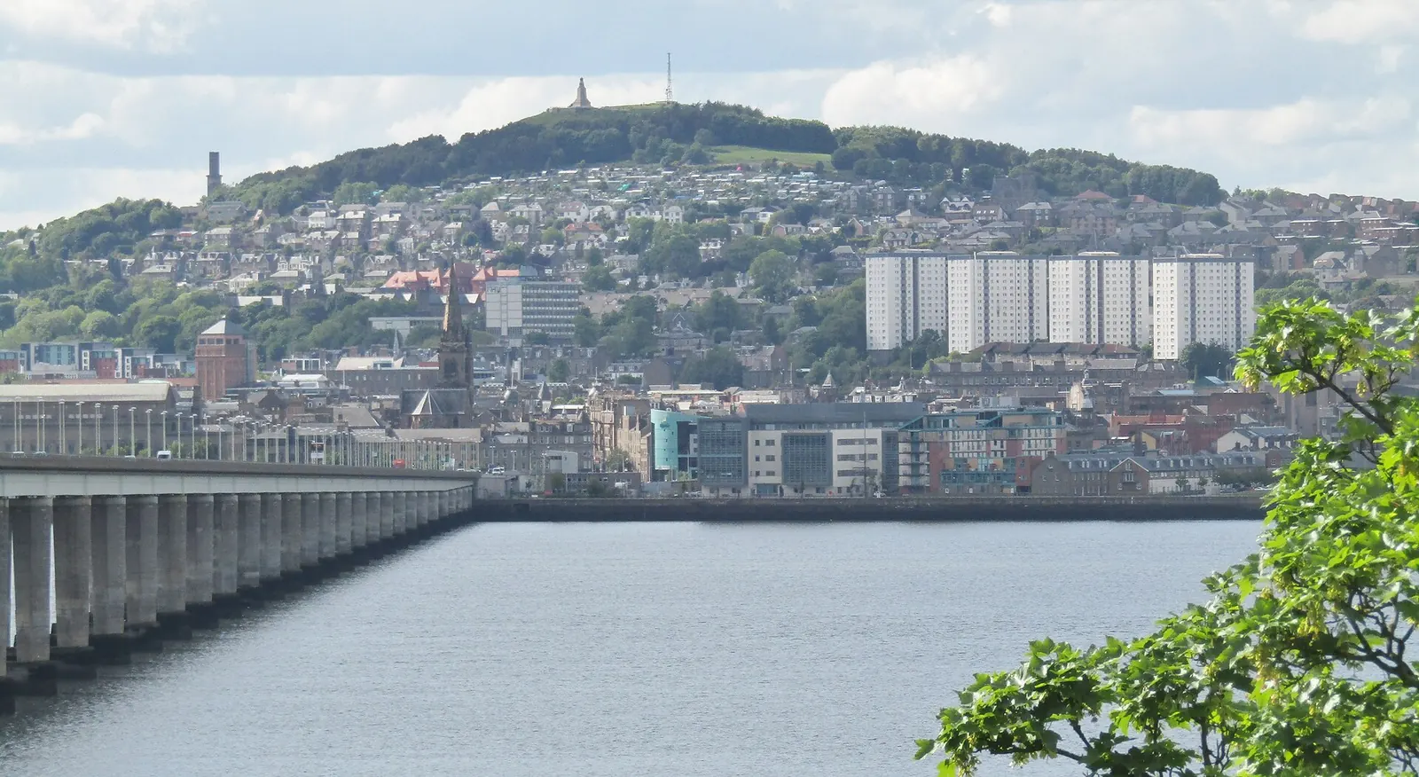 1906 Dundee fire, After: DundeeSkyline2017