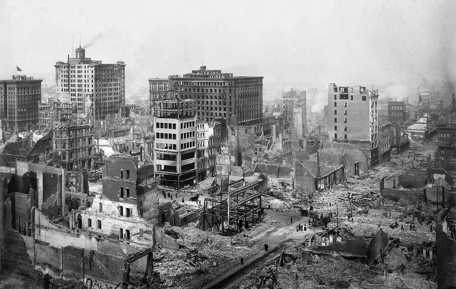 1906 San Francisco earthquake, 1906: Post-and-Grant-Avenue-Look