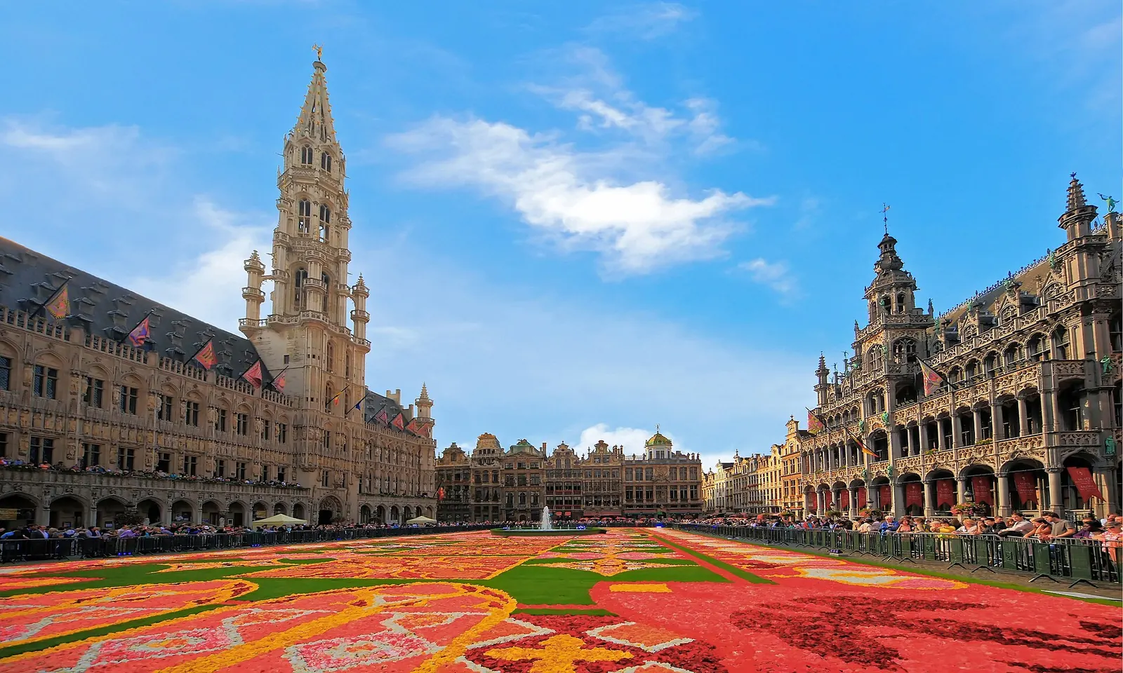 Bombardment of Brussels, After: Grand Place Bruselas 2