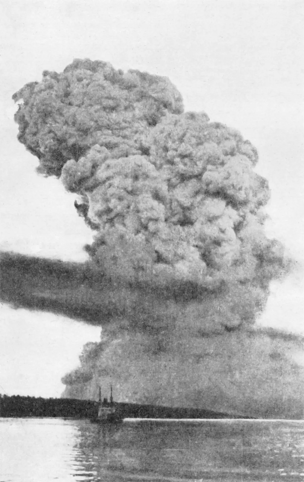 Halifax Explosion, 1917: Halifax Explosion blast cloud restored
