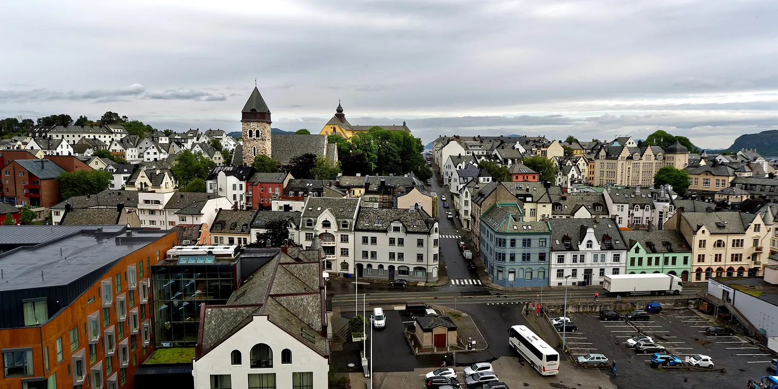 Ålesund fire, After: Wunderschöne Jugendstil Architektur in Alesund. 01