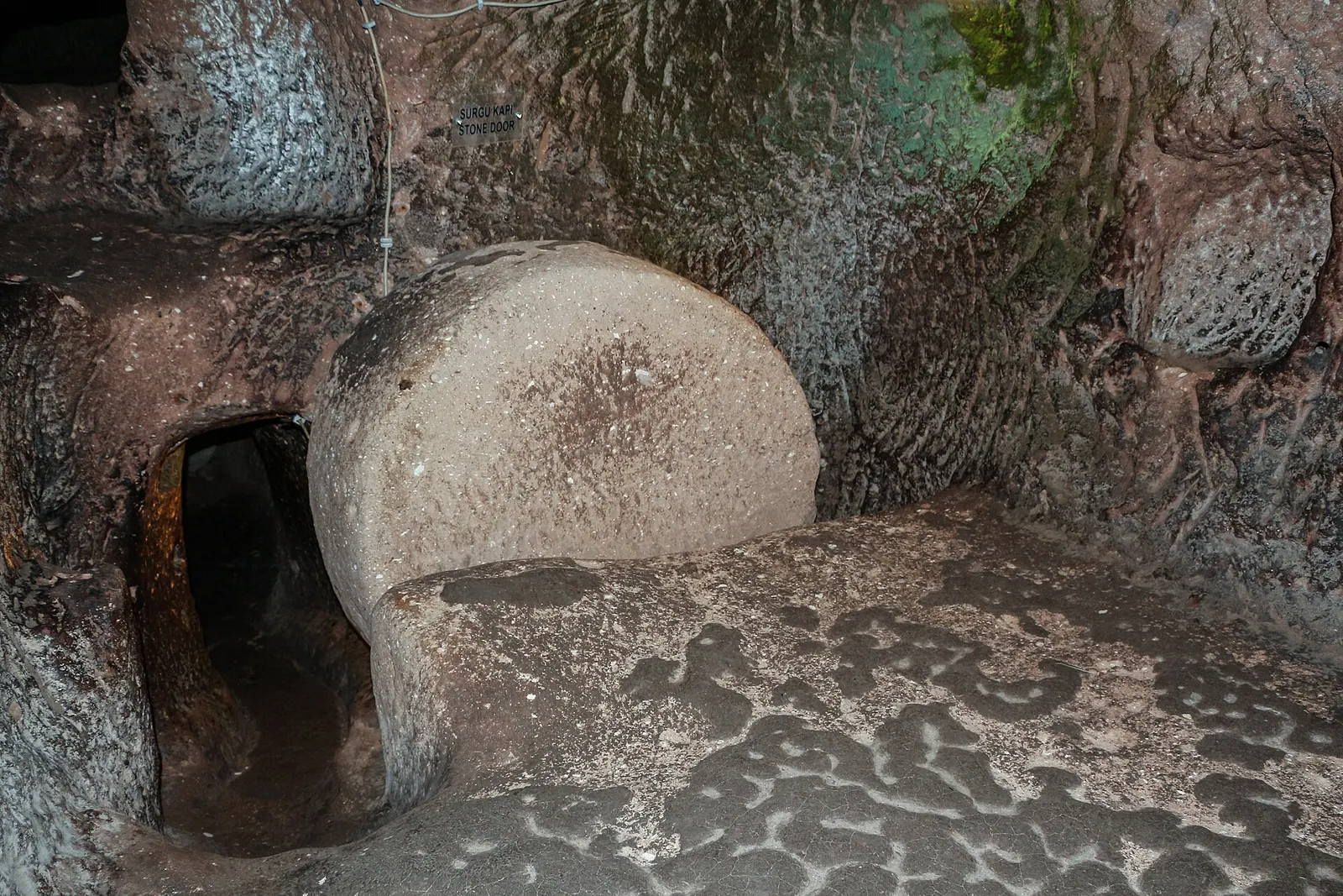 Özkonak underground city