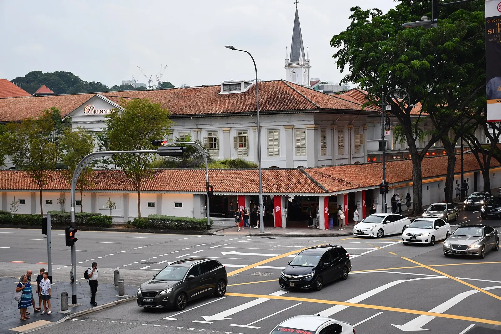 Raffles Hotel: Cruce Bras Basah Road y North Bridge Road - Singapore by BugWarp 02