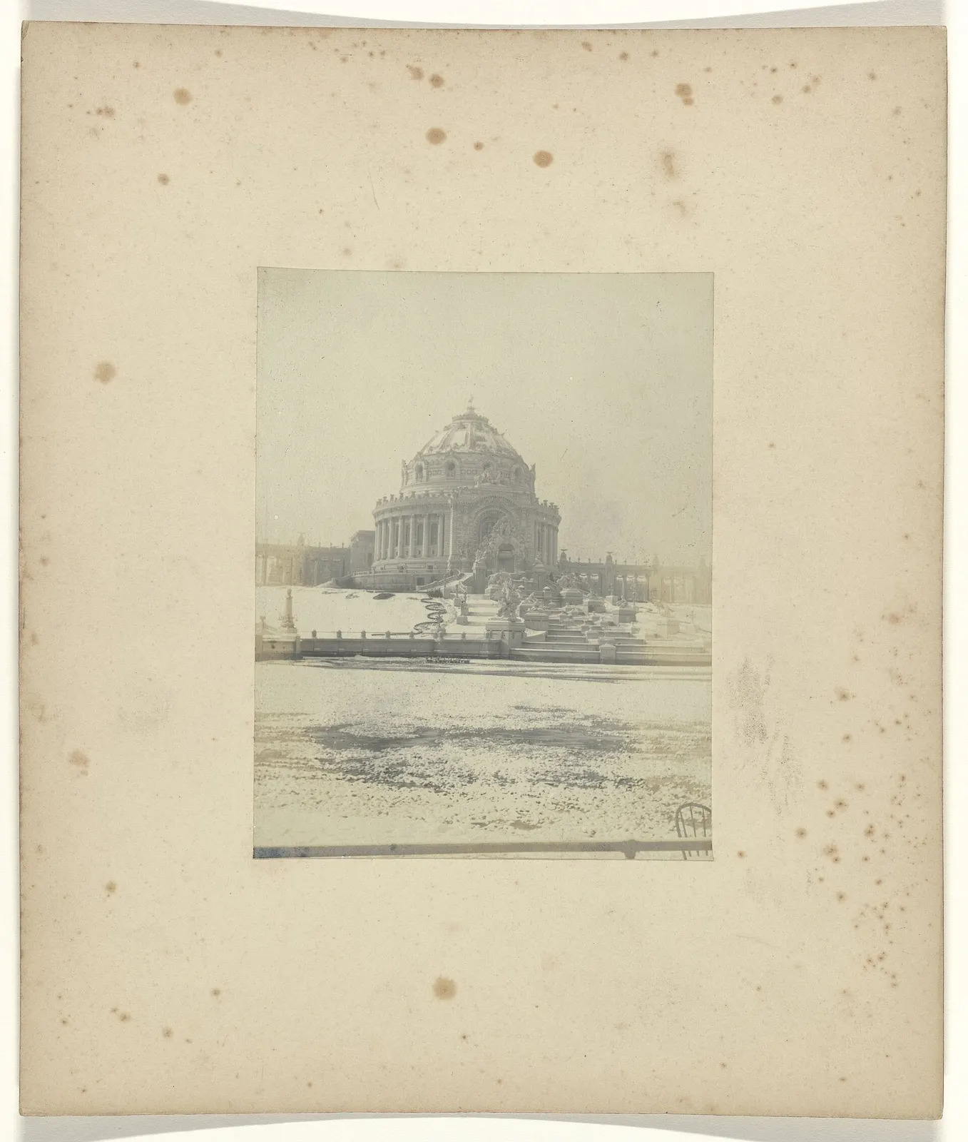 Louisiana Purchase Exposition: Gezicht op de Festival Hall en het drooggelegde Grand Basin (of Lagoon) op het terrein van de wereldtentoonstelling in St. Louis (Louisiana Purchase Exposition), 1904, RP-F-2010-21-9