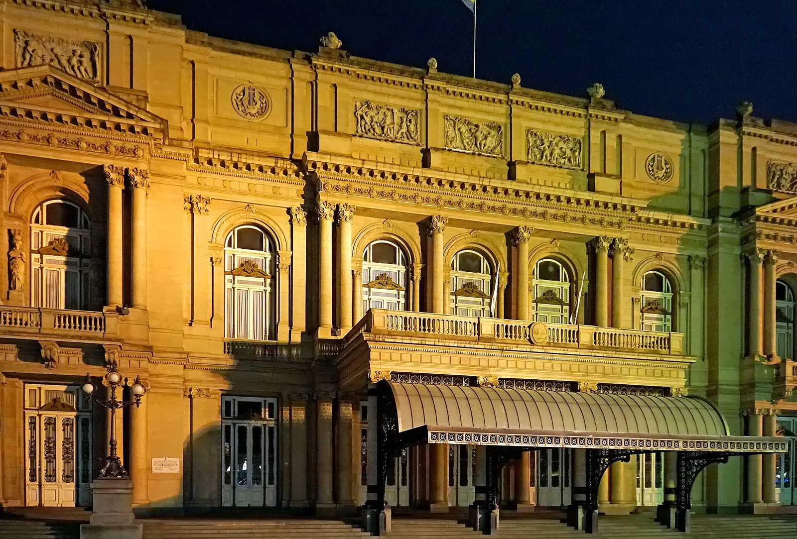 Teatro Colón: Argentina-01828 - Colón Theatre (49005436327)