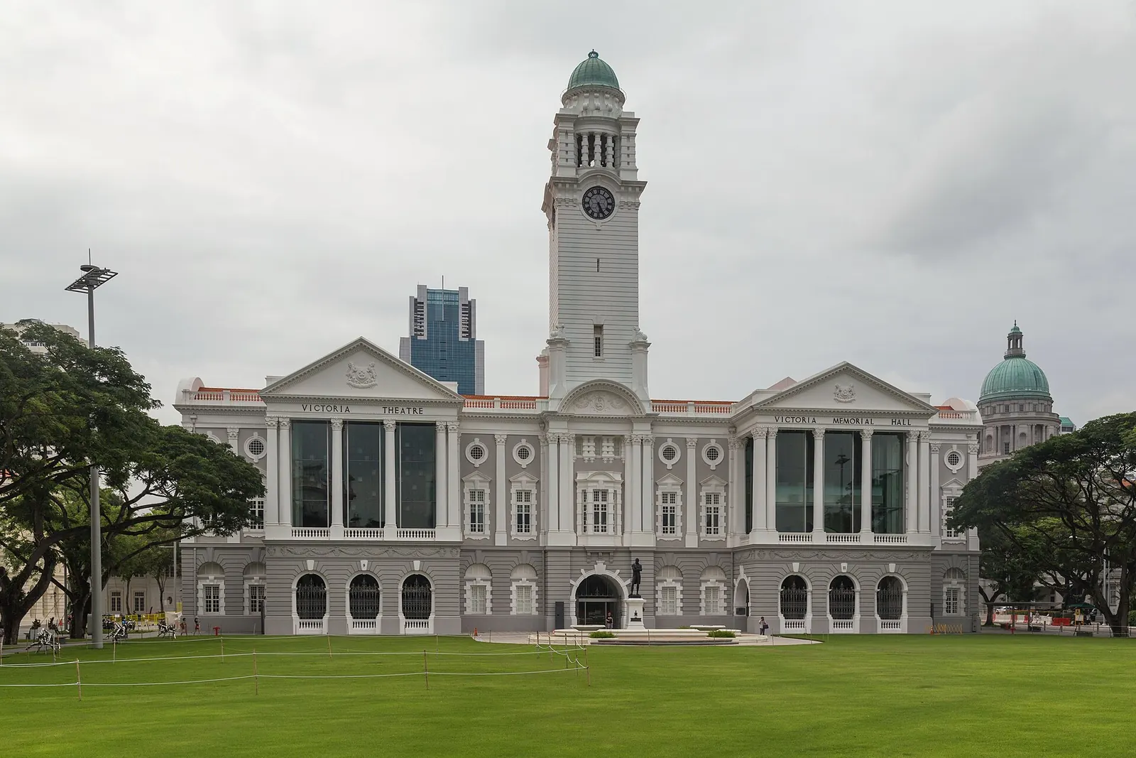 Victoria Theatre and Concert Hall: 2016 Singapur, Downtown Core, Teatr Wiktorii i Hala Koncertowa (02)