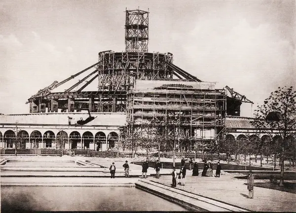 Rotunde construction2