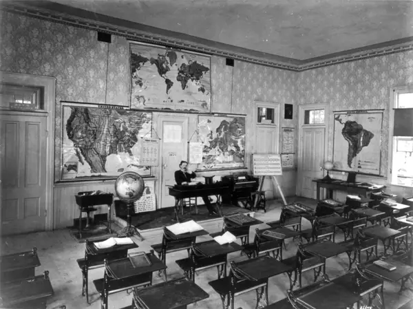 Expo 1873 - American schoolroom interior