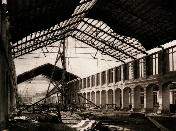 Expo 1873 under construction